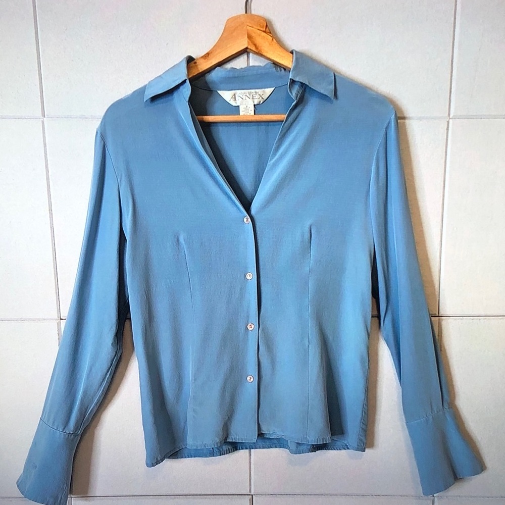 Casual Corner Blue Button-Front Women's Shirt